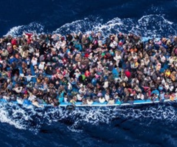 Qualche considerazione su formazione di compromesso e crisi dei migranti