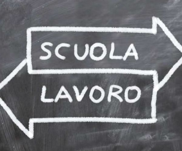 Trasumanar e fotocopiar: qualche considerazione su scuola e lavoro