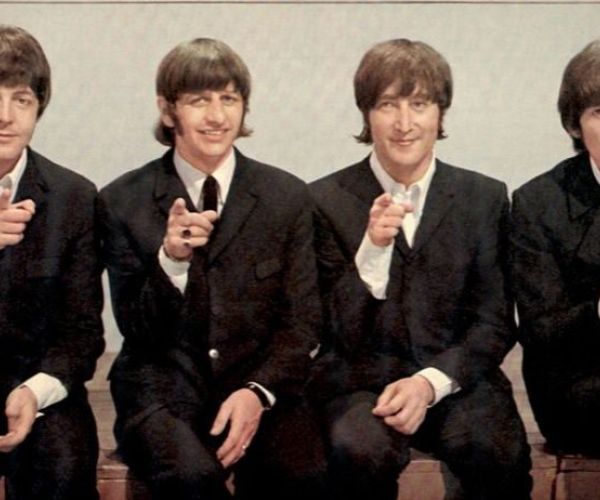 Chiedi chi erano i Beatles: divagazione su scuola e memoria