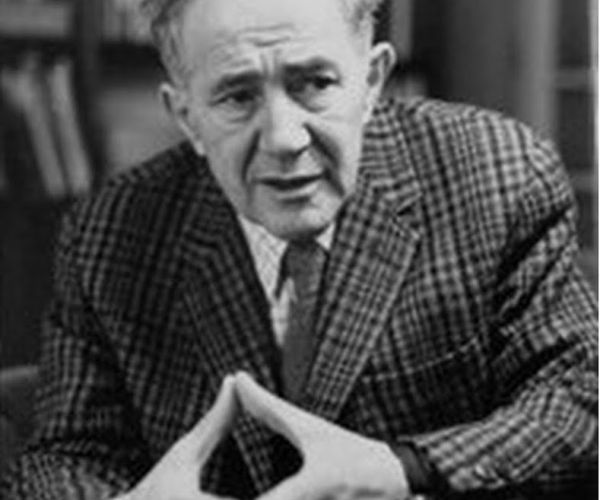 La metà del mio sangue è jugoslava: per la collega Rosa Maria Dell’Aria