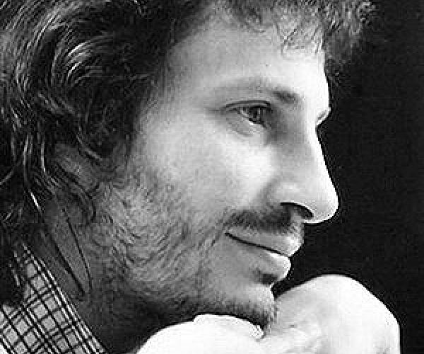 Pierluigi Cappello, il poeta che sapeva cogliere il «centro delle cose»