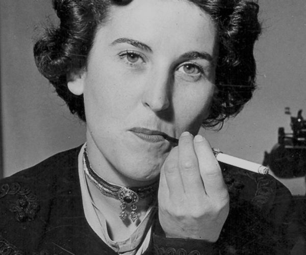 Una conoscenza inutile? Due poesie di Charlotte Delbo per il Giorno della Memoria