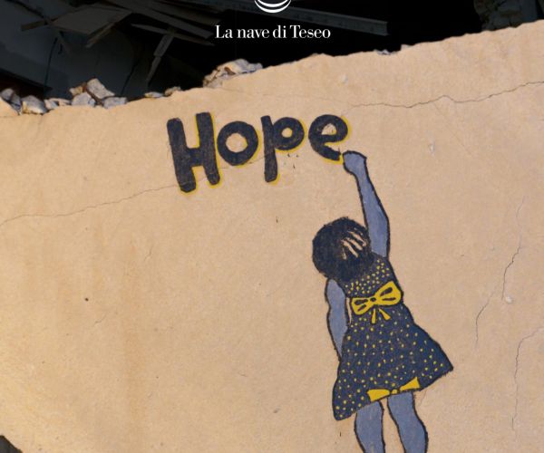 Una biblioteca per sopravvivere: Gli angeli dei libri di Daraya di Delphine Minoui