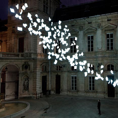bourrasque-by-paul-cocksedge-lyon-france-1