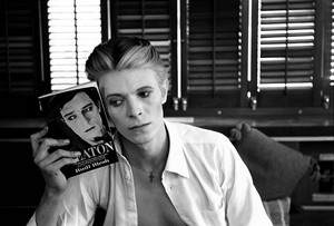 0000000000000Bowie