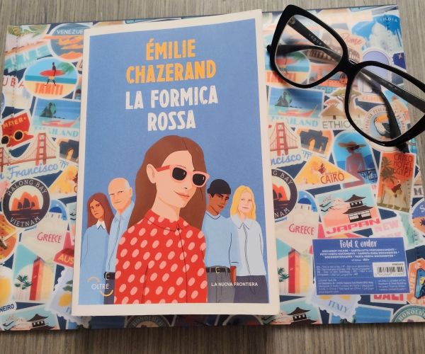 Proposte per giovani lettori: “La formica rossa” di Émilie Chazerand