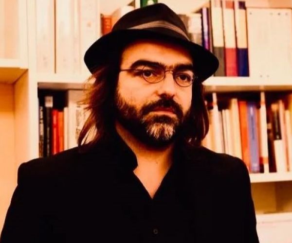 “Velare il discorso e ri-velarlo”. Intervista a Enrico Terrinoni