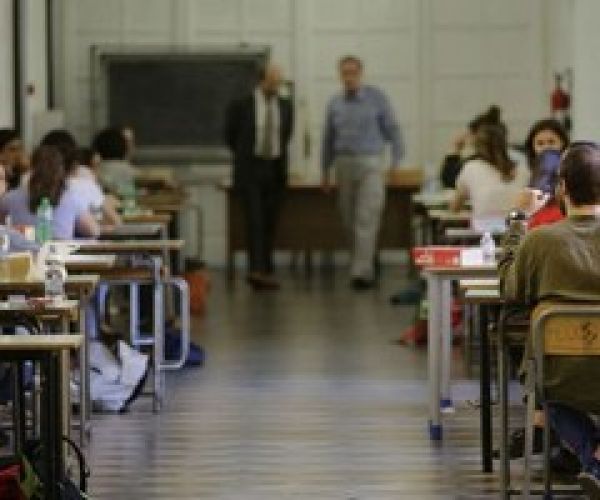 La “maturità” della scuola. Un secolo di esami di Stato tra scuola, letteratura, politica, e società / 4