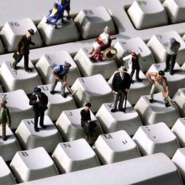 l illusione della neutralit e la democrazia elettronica 9821