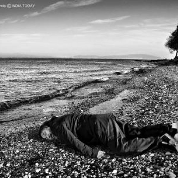 ai-wei-alan-kurdi.jpg