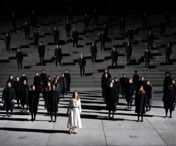 Nel coro di Antigone