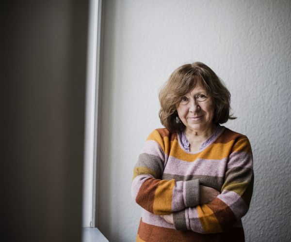 La letteratura, la storia e il “documento umano”. Il caso di Svetlana Aleksijevič, premio Nobel per la letteratura