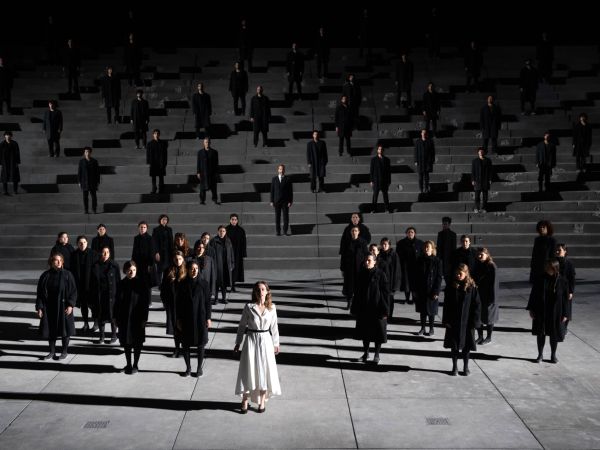 Nel coro di Antigone