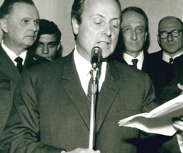 La vita da una “Rolls Royce”: l’opera di Giorgio Bassani tra luoghi della mente e delle memoria, eterotopie e paesaggio italiano