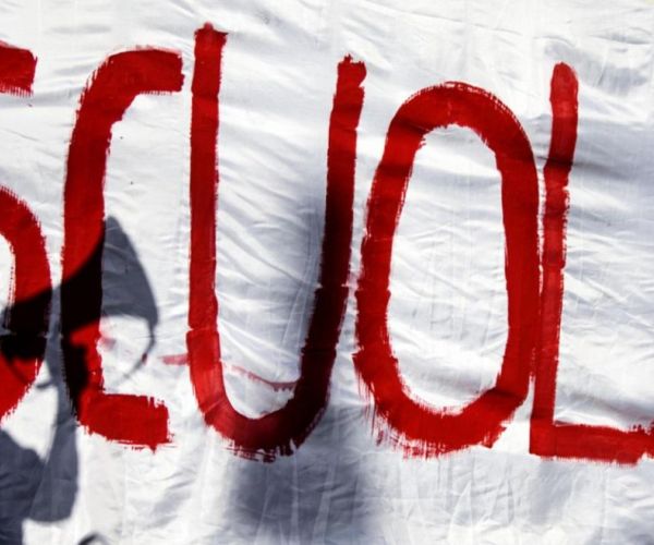 Fine delle grandi narrazioni e teoria degli esperti: riflessioni su scuola e società nel tardo capitalismo
